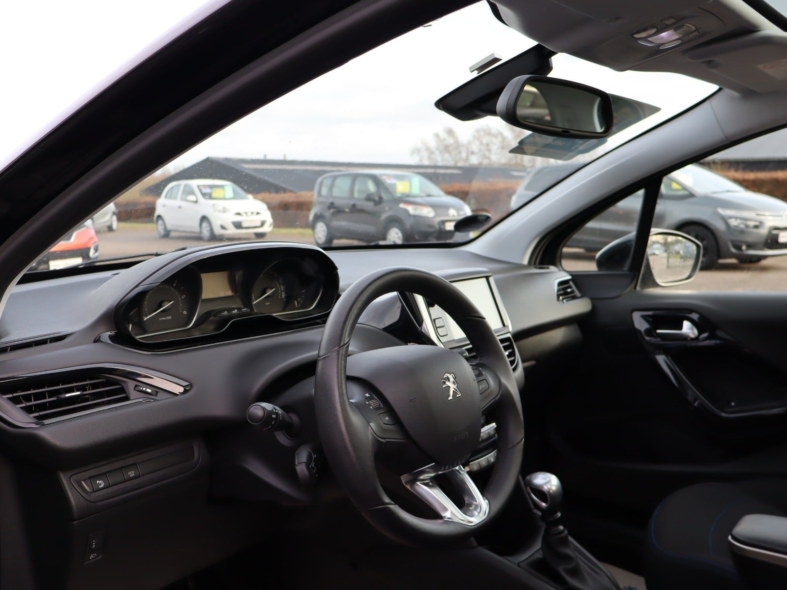 Billede af Peugeot 208 1,5 BlueHDi 100 Allure Sky