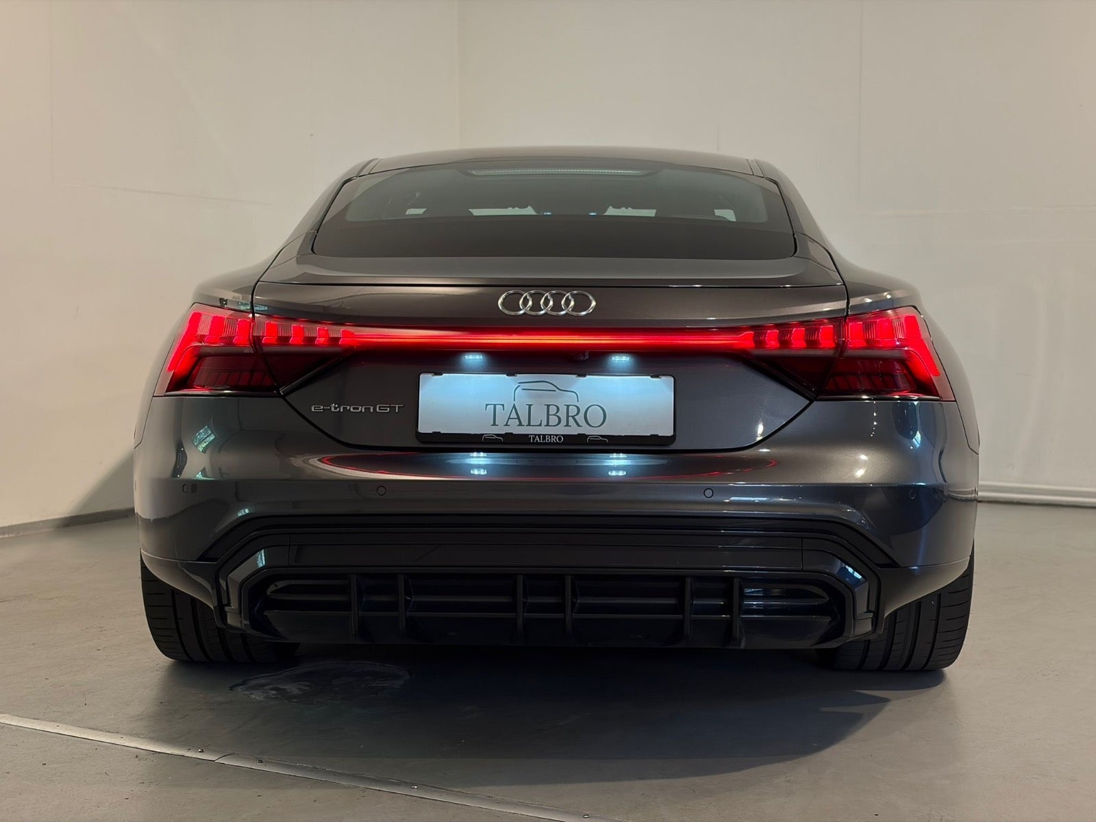 Audi – e-tron GT