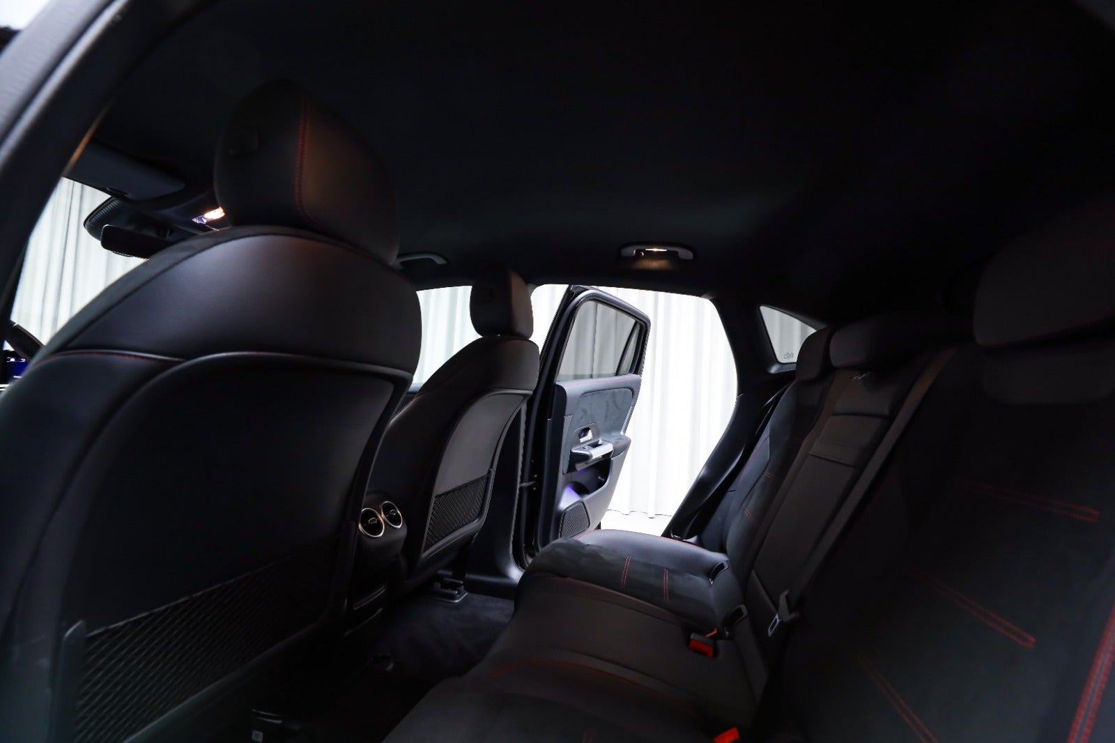 Mercedes-Benz EQA 350 (5/8)