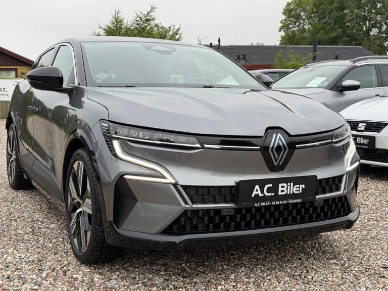 Renault Megane E-Tech Iconic