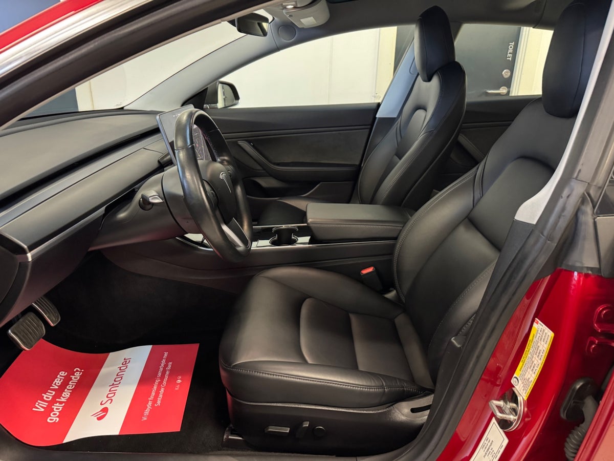 Tesla Model 3 Long Range AWD