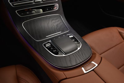 Mercedes E300 e AMG Line stc. aut.