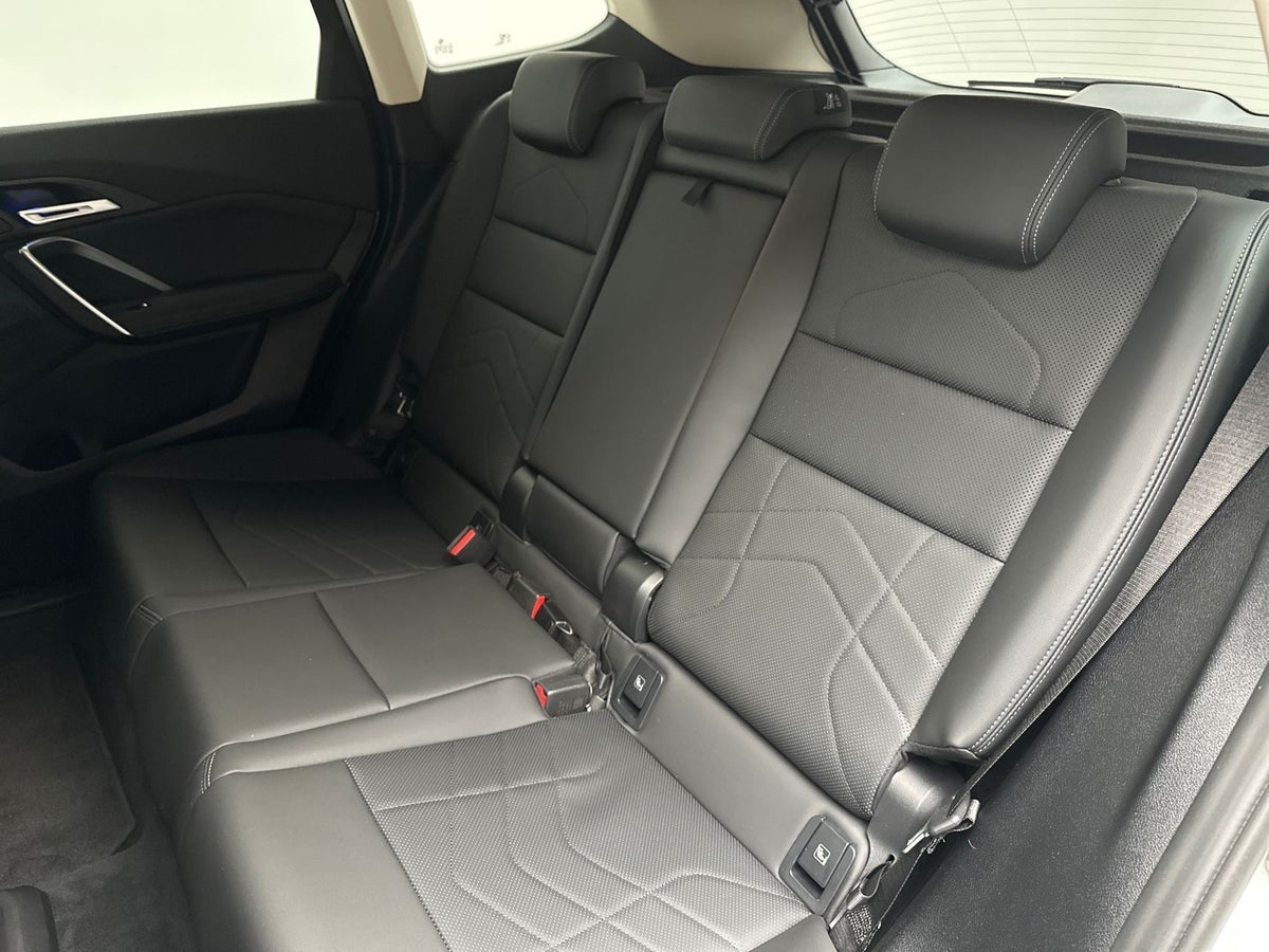 BMW iX1 eDrive20 X-Line billede 12