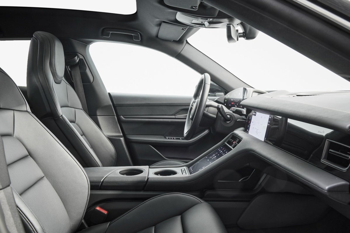 Gallery image 11 of 13