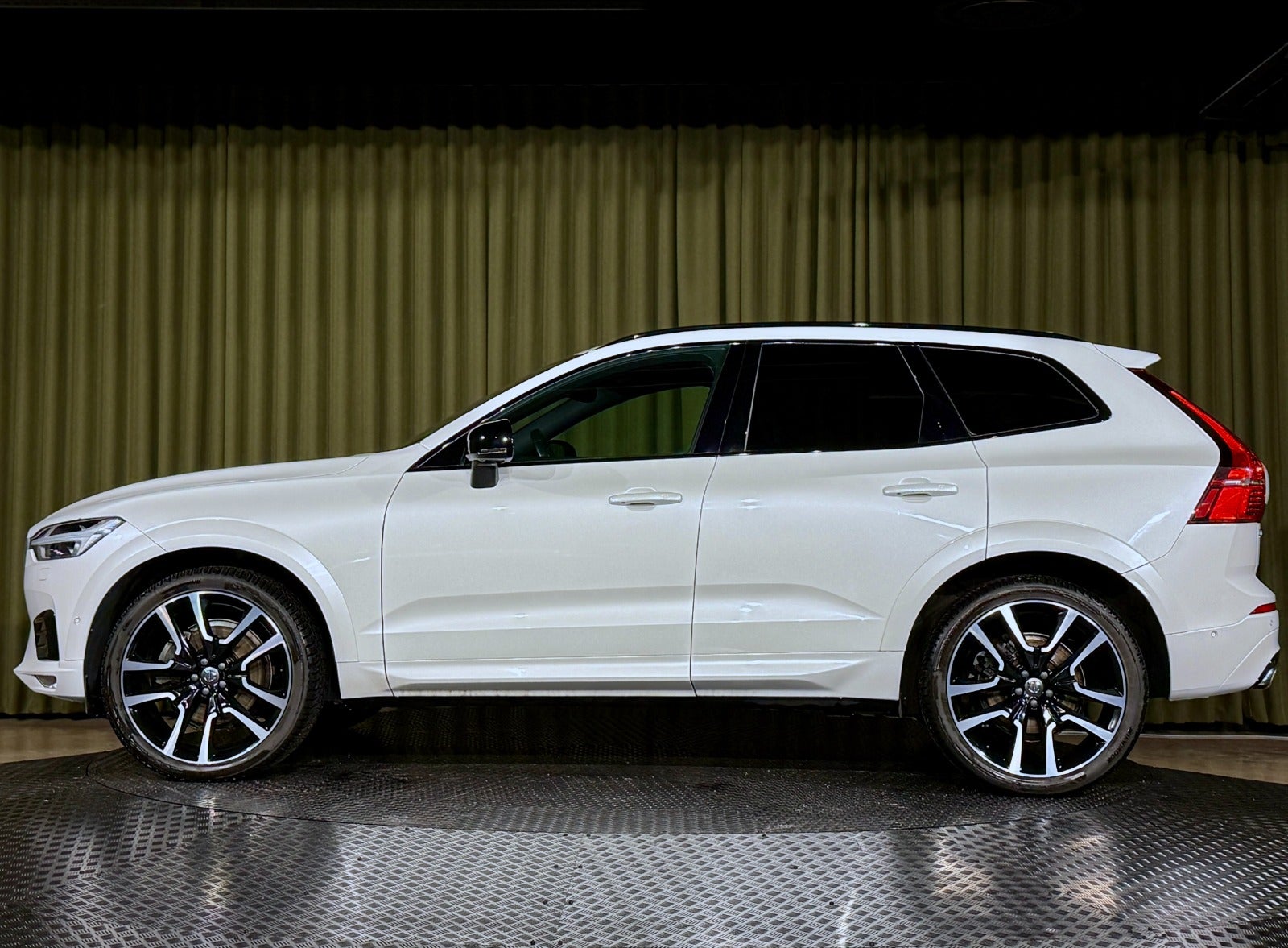 Billede af Volvo XC60 2,0 T6 310 R-Design aut. AWD