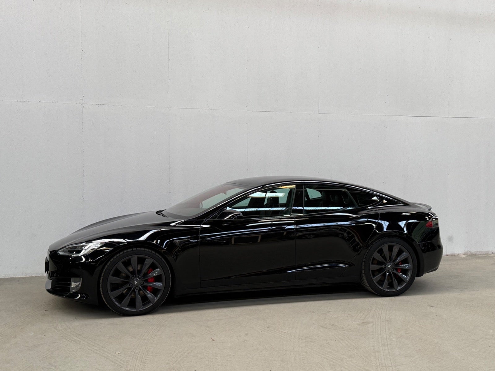 Tesla Model S Ludicrous Performance AWD A