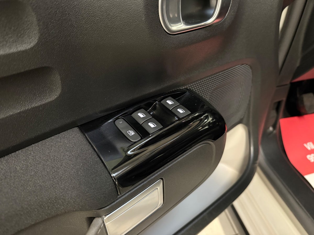 Citroën C3 PureTech 83 Shine Citroën C3 PureTech 83 Shine