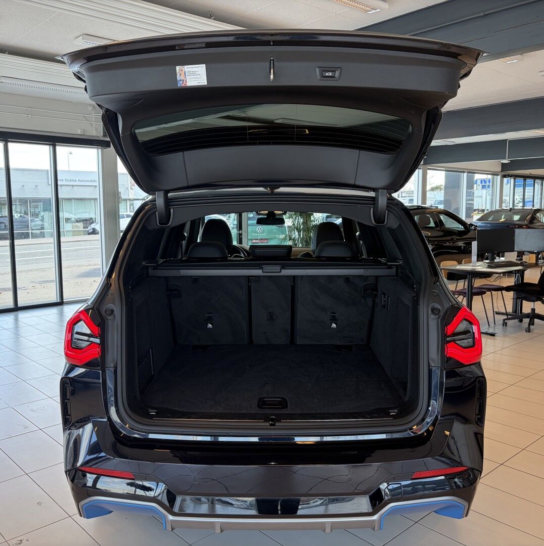 BMW iX3 Charged M-Sport