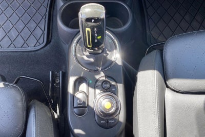 MINI Cooper SE Essential