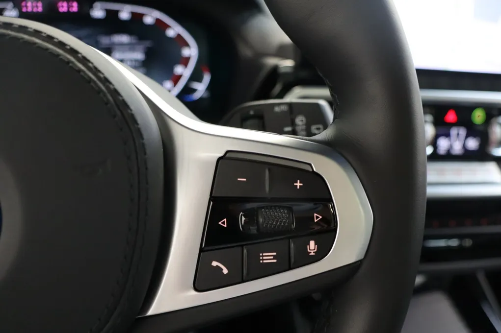 BMW iX3 Charged Plus M-Sport