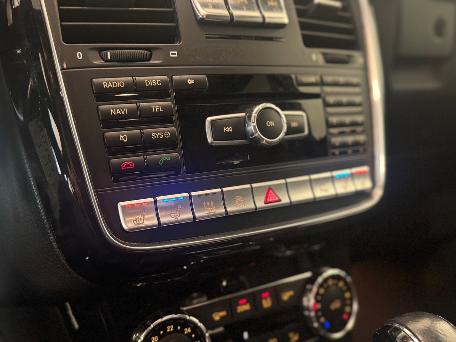 Mercedes – G350