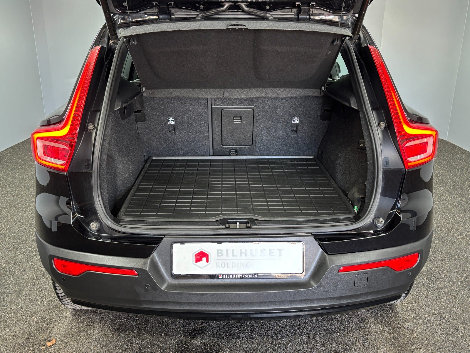Billede af Volvo XC40 1,5 T5 ReCharge R-Design aut.