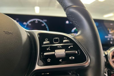 Mercedes EQA250 Electric Art