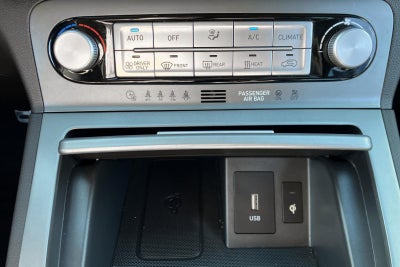 Hyundai Kona EV Trend