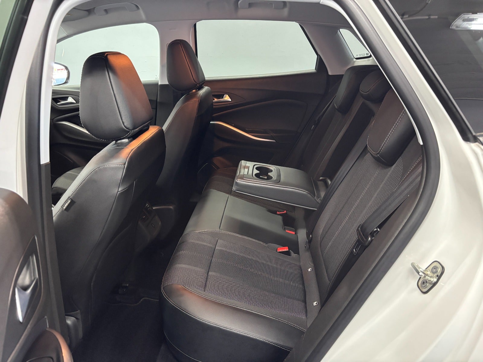Billede af Opel Grandland 1,6 Hybrid Ultimate aut.
