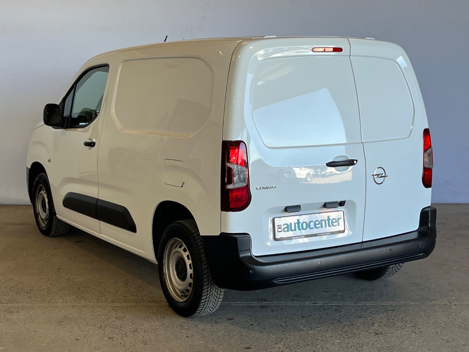 Opel Combo D 102 Enjoy+ L1V1
