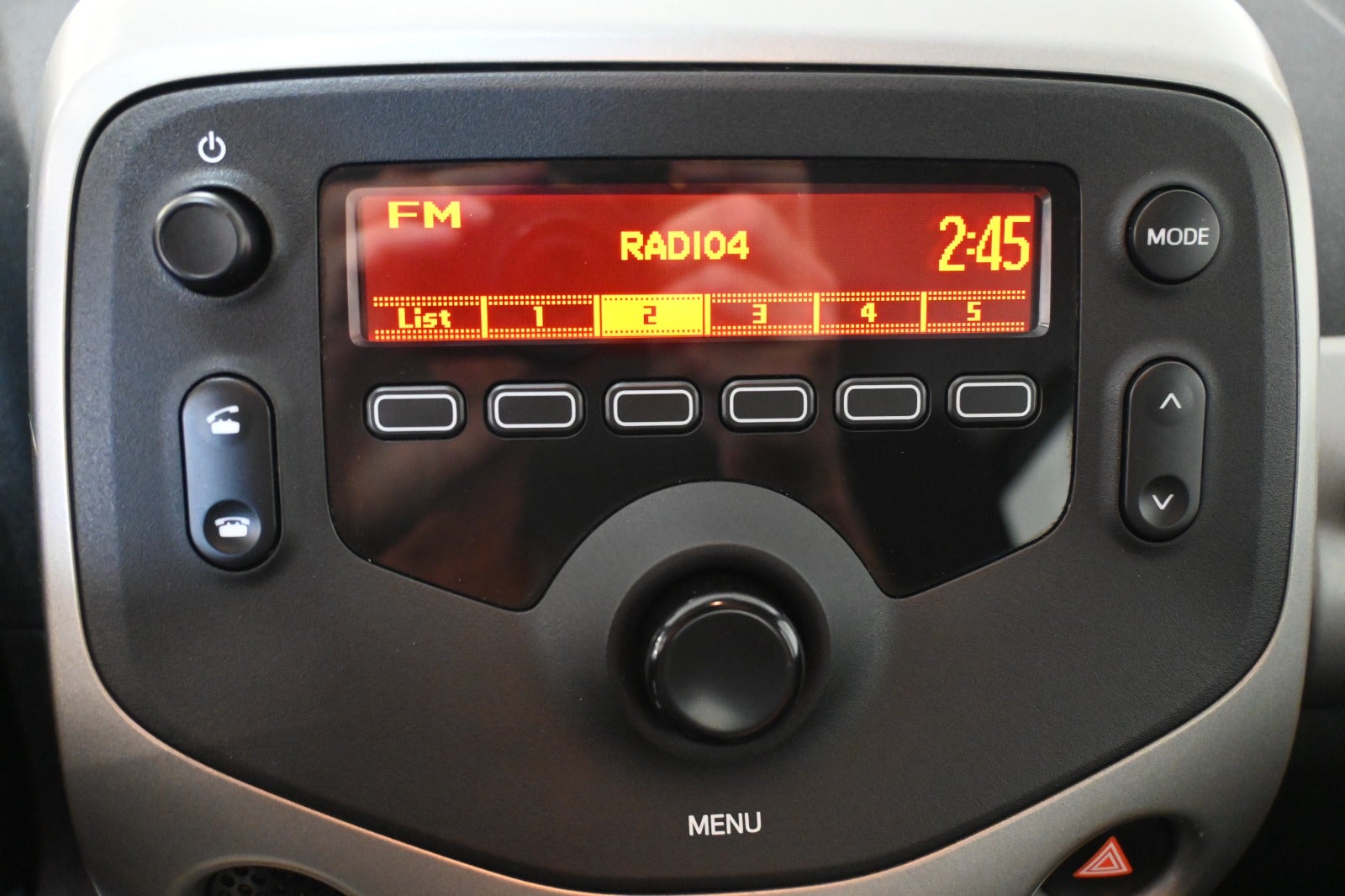 Toyota Aygo VVT-i x-plore x-shift