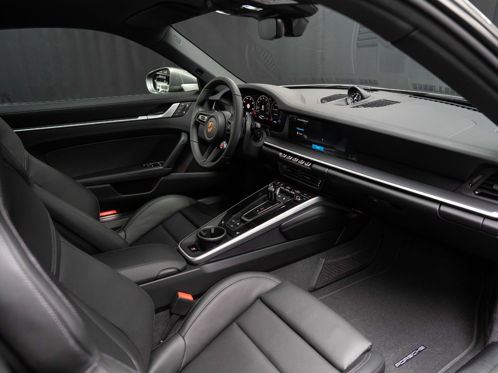 Gallery image 18 of 19