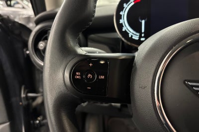 MINI Cooper Essential aut.