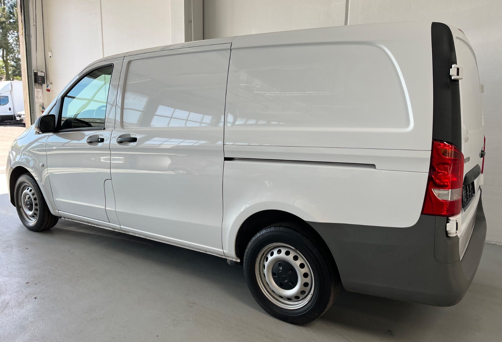 Billede af Mercedes Vito 114 2,0 CDi Kassevogn aut. L RWD