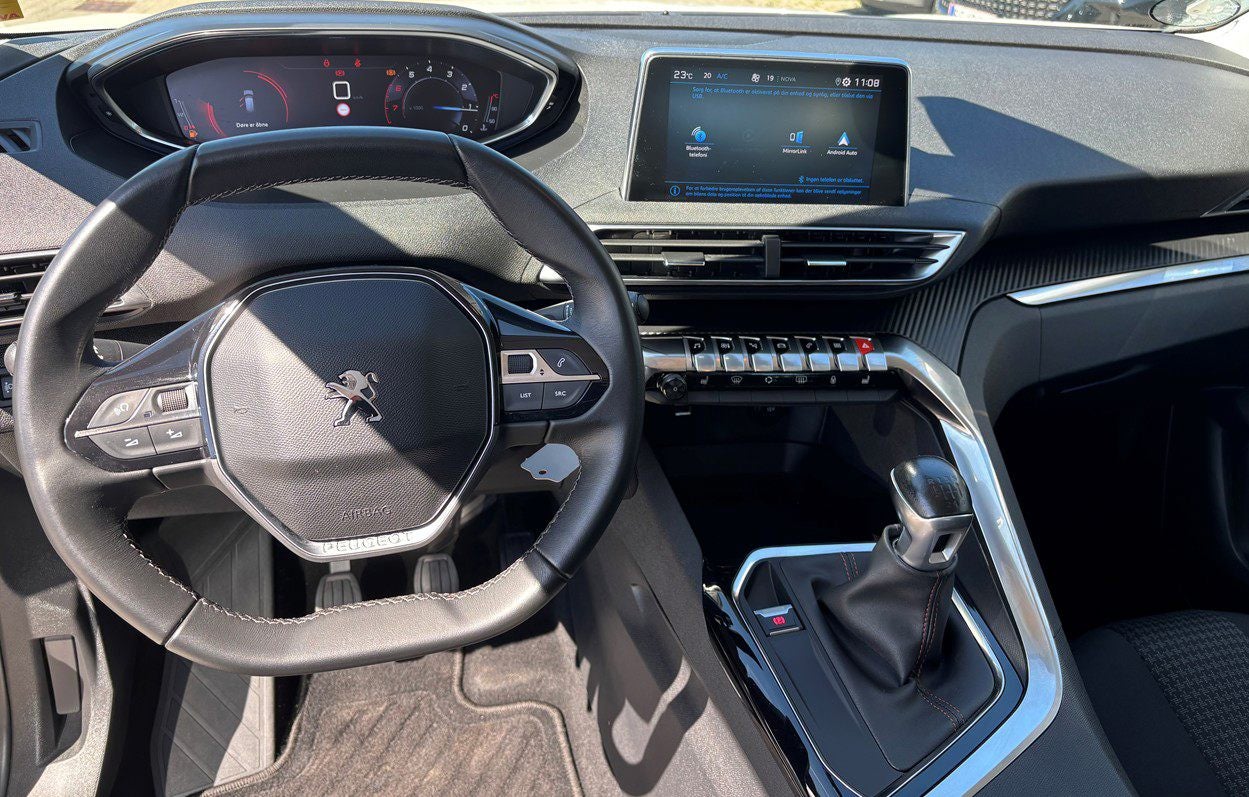 Billede af Peugeot 3008 1,2 e-THP 130 Strike