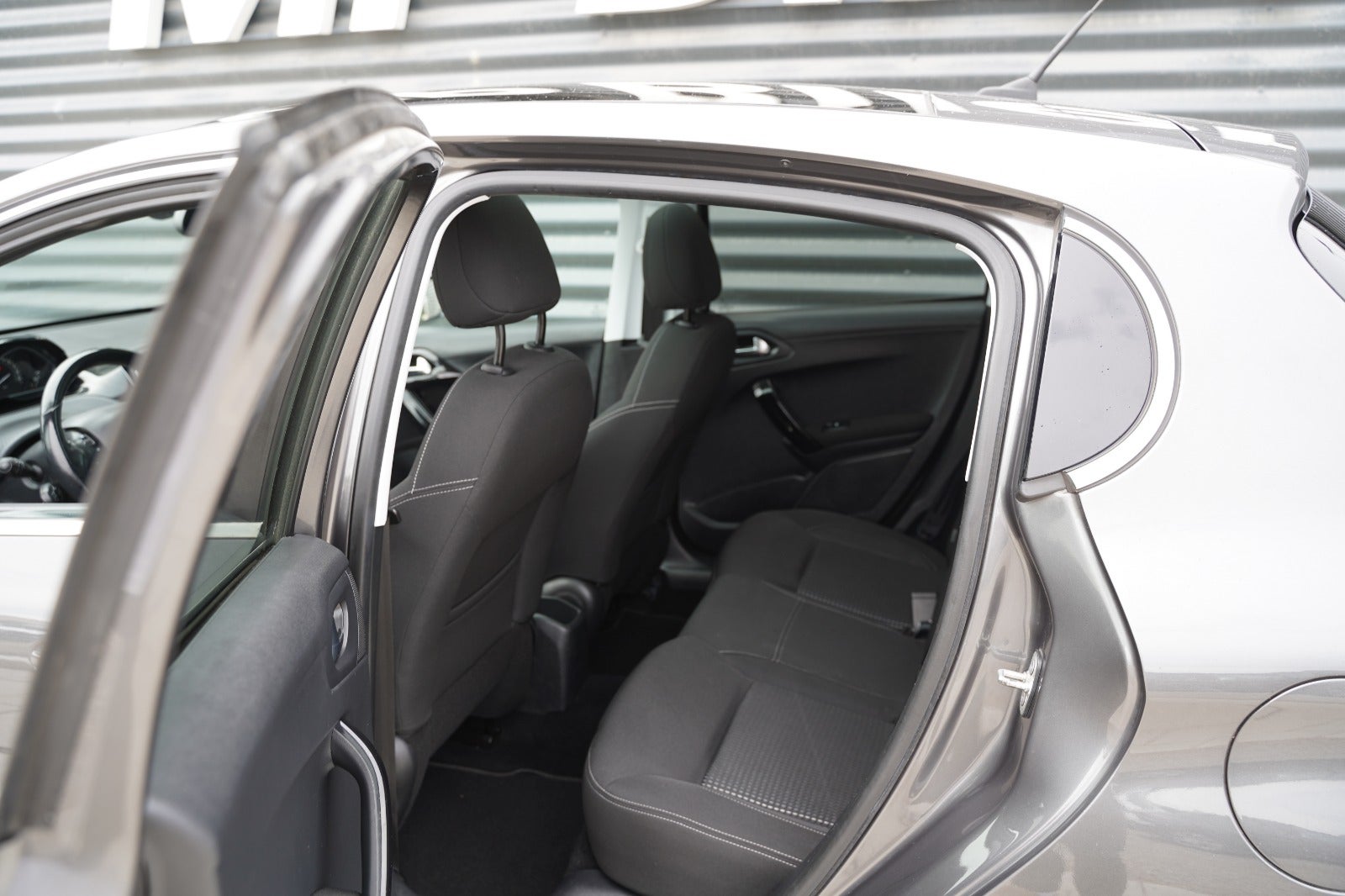 Billede af Peugeot 208 1,2 VTi 82 Selection Sky