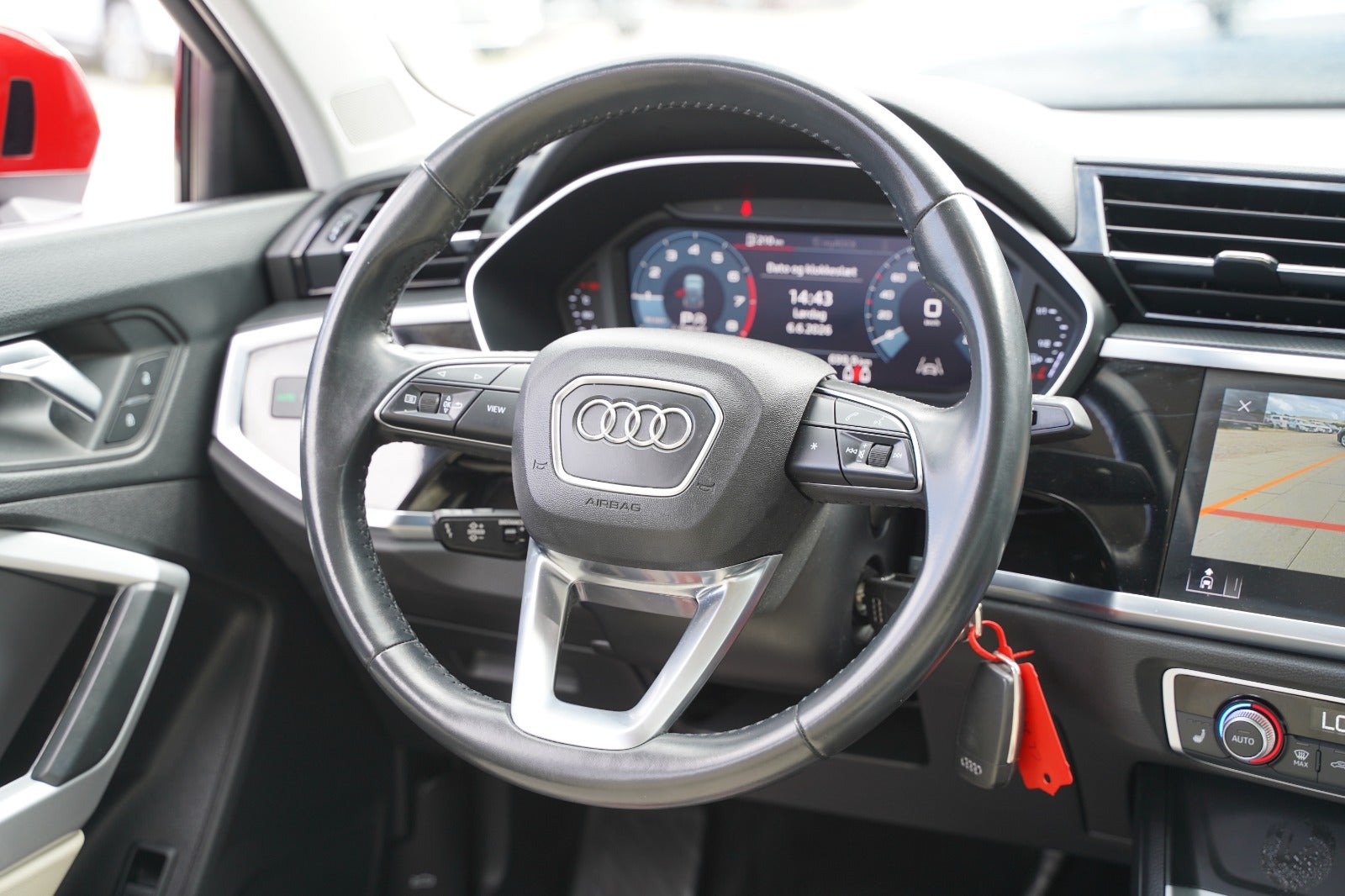Billede af Audi Q3 35 TFSi Advanced Prestige S-tr.