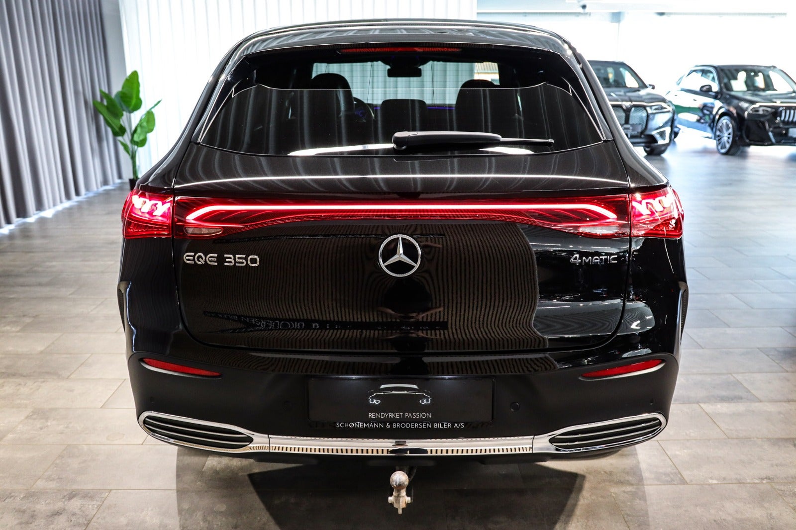 Billede af Mercedes EQE350 SUV  AMG Line 4Matic
