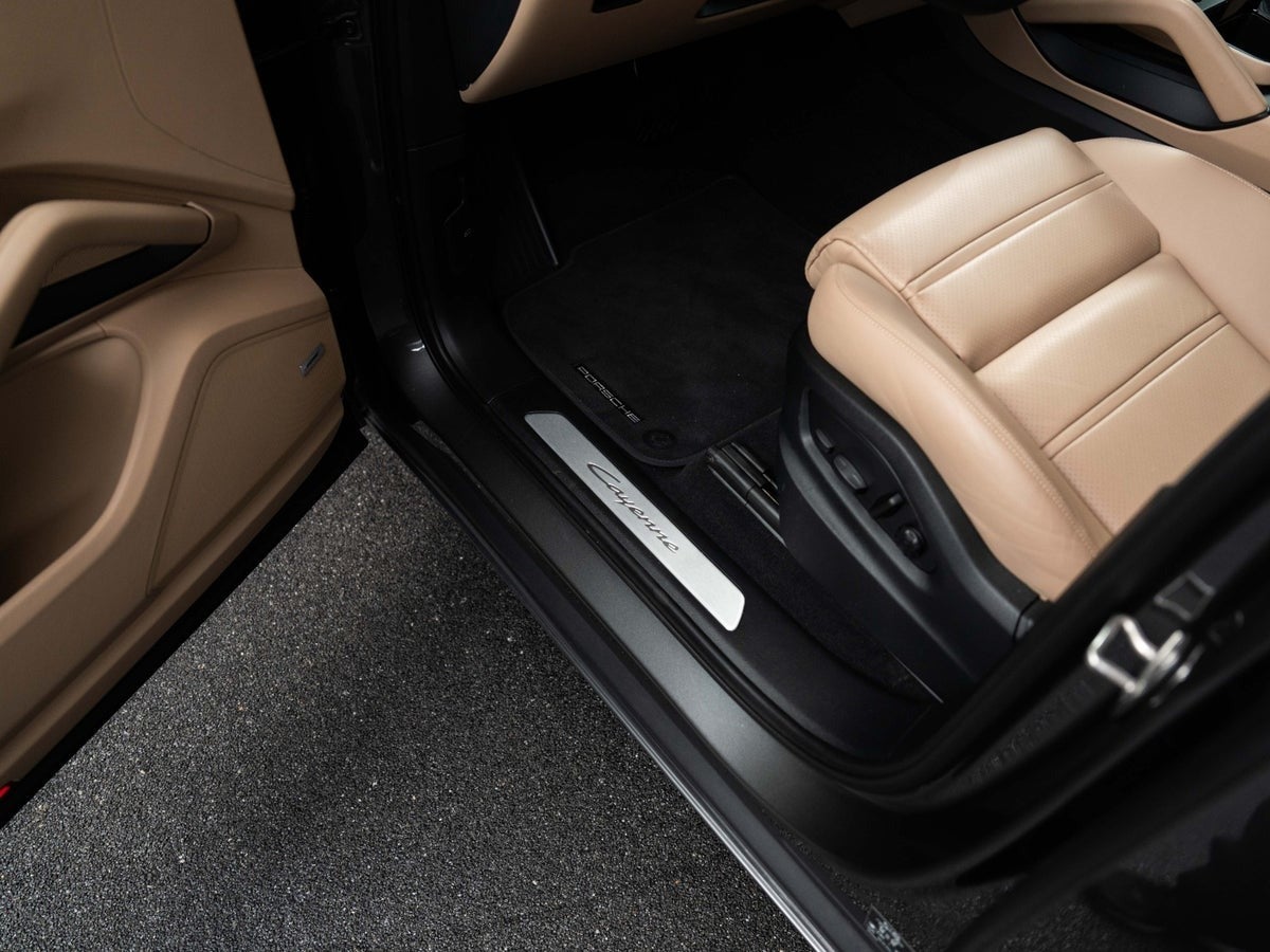 Gallery image 9 of 18