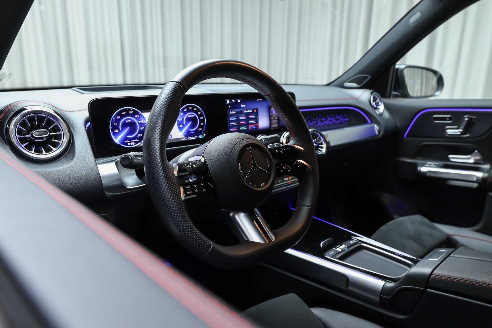 Mercedes-Benz EQB 250+