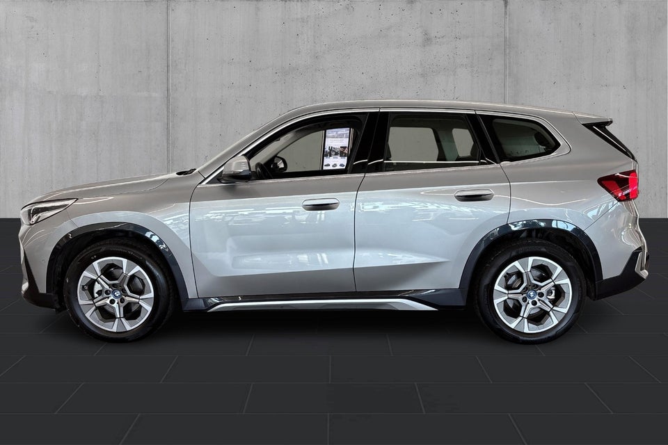 BMW iX1 eDrive20 X-Line 2024