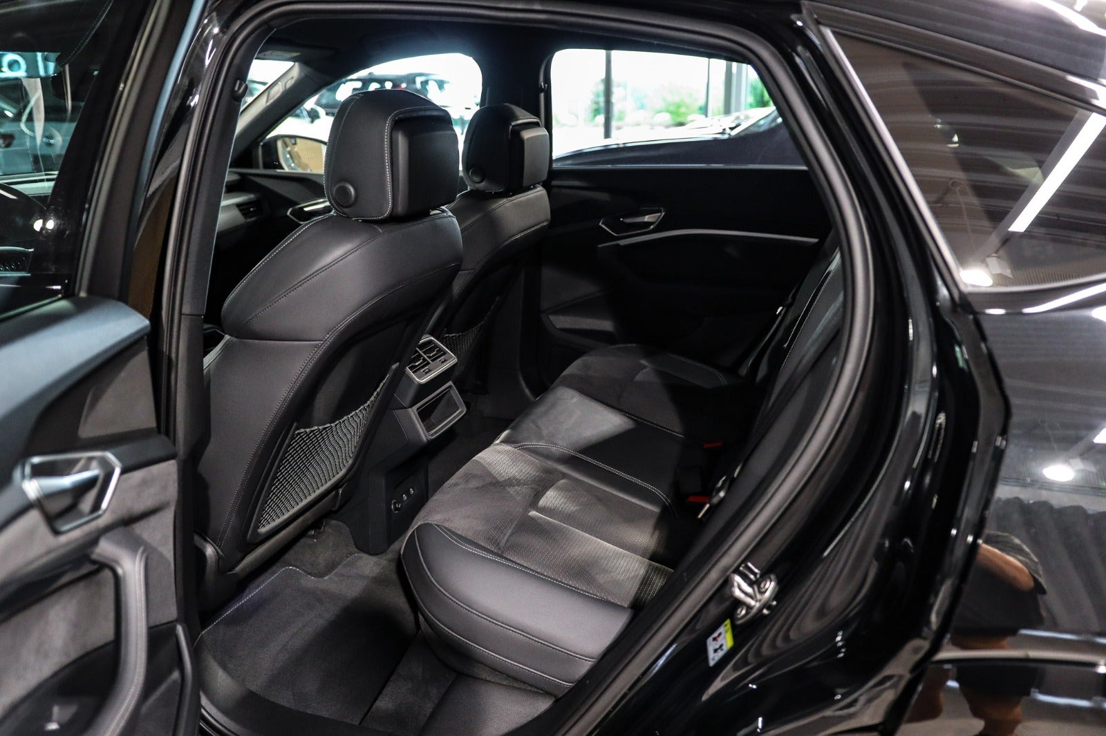 Billede af Audi Q8 e-tron 55 S-line Sportback quattro