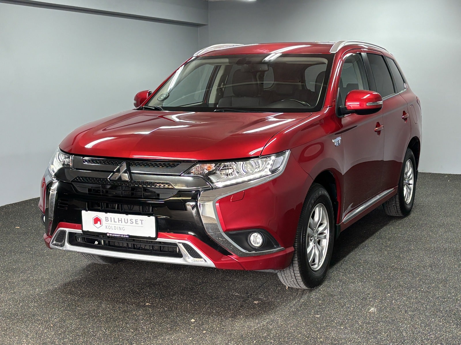 Billede af Mitsubishi Outlander 2,4 PHEV Invite CVT 4WD