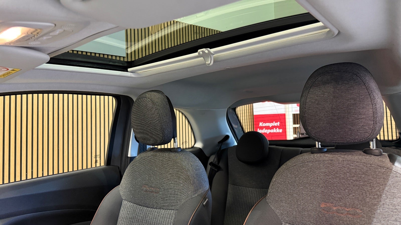 Billede af Fiat 500e 42 Icon Sky