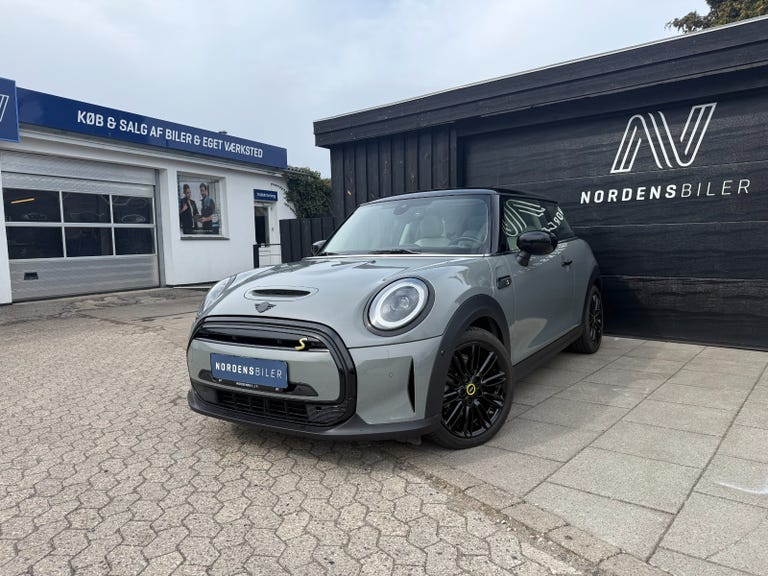 MINI Cooper SE Classic Trim