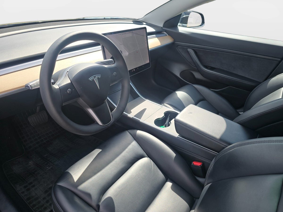 Billede af Tesla Model 3  Standard Range+ RWD