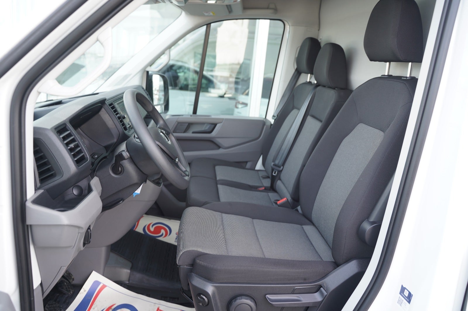 Billede af VW Crafter 35 2,0 TDi 140 Kassevogn L3H2