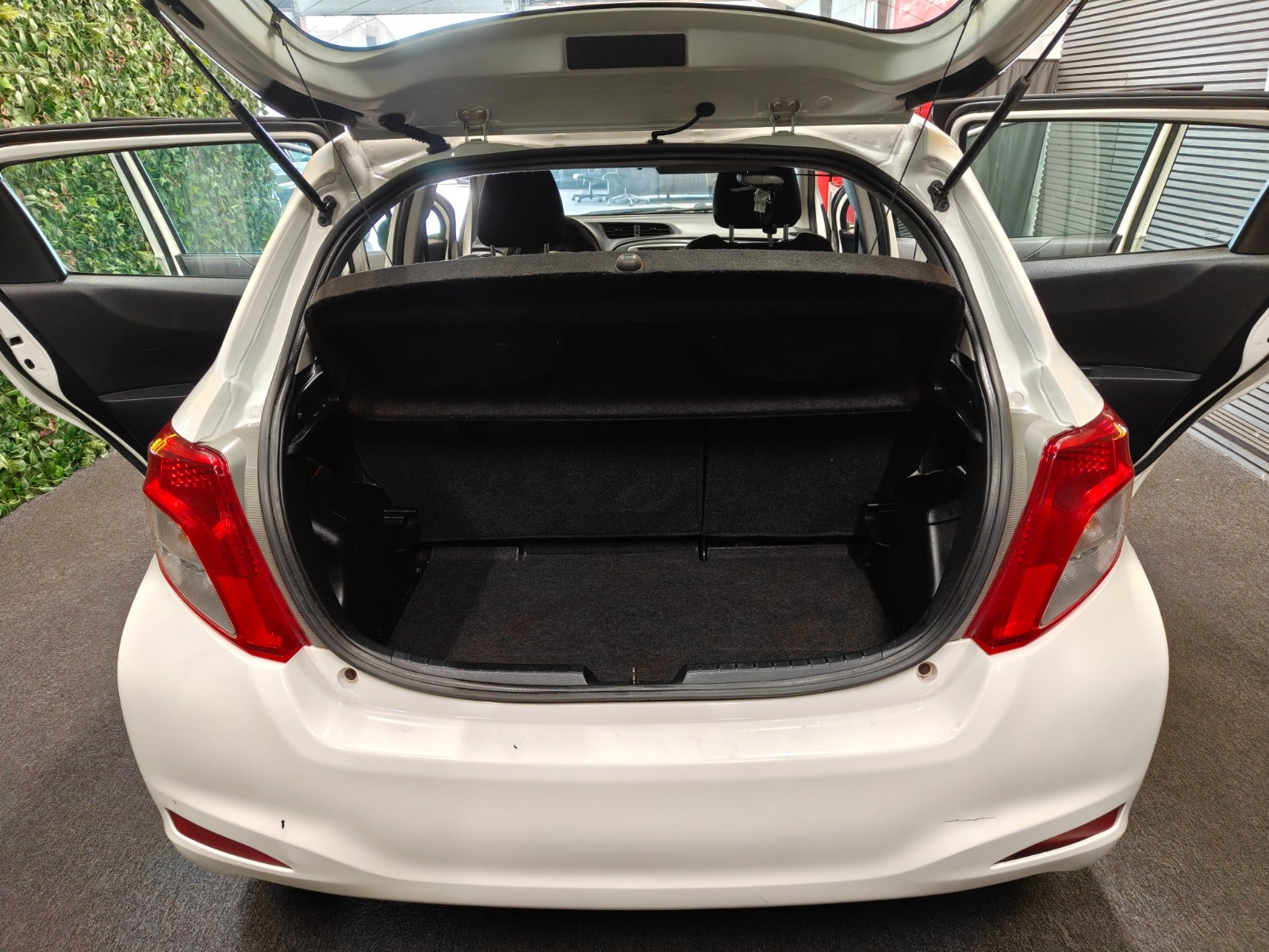 Billede af Toyota Yaris 1,0 VVT-i T1
