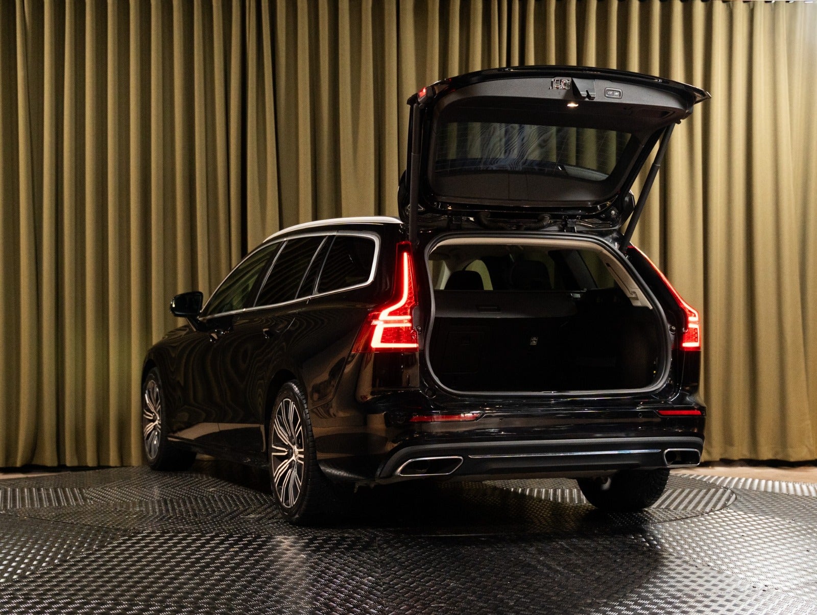 Billede af Volvo V60 2,0 D4 190 Inscription aut.