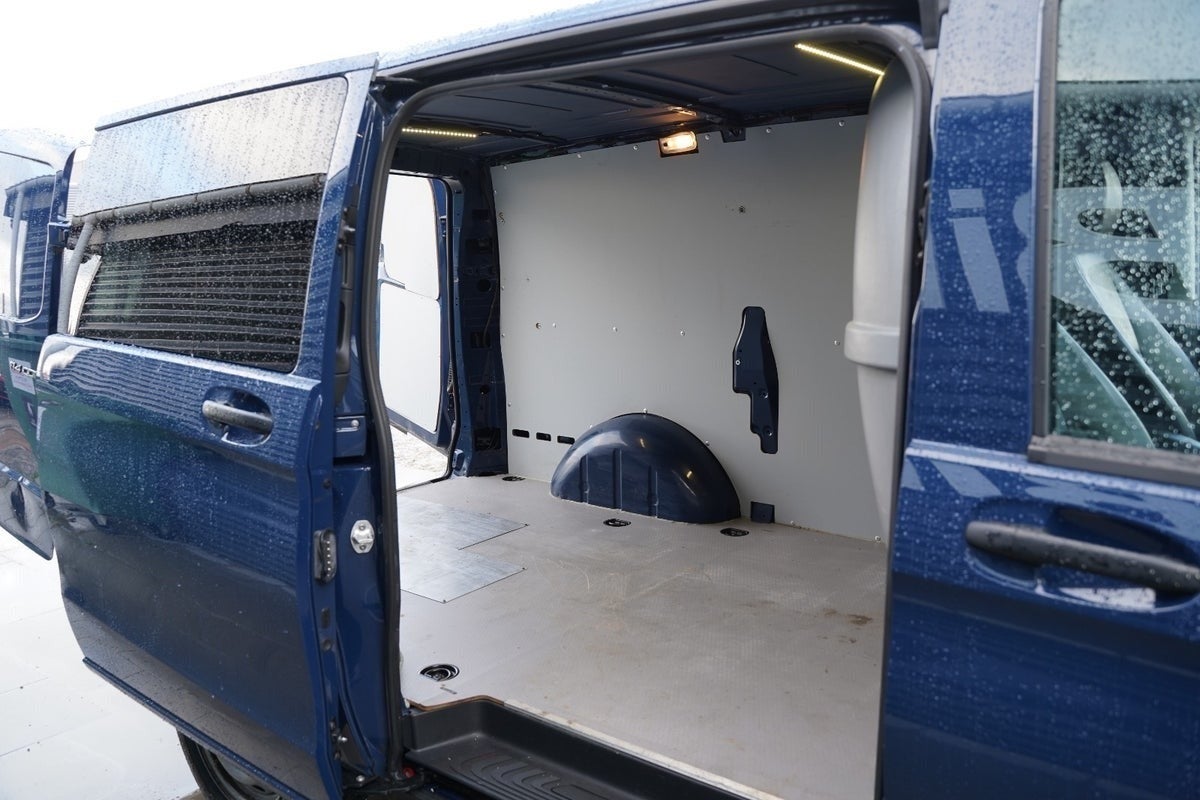 Billede af Mercedes Vito 114 2,0 CDi Kassevogn aut. L RWD
