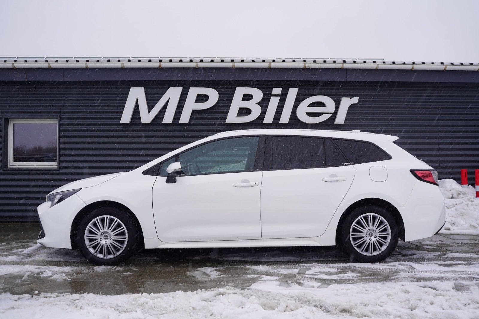 Billede af Toyota Corolla 1,8 Hybrid H3 Touring Sports MDS Van