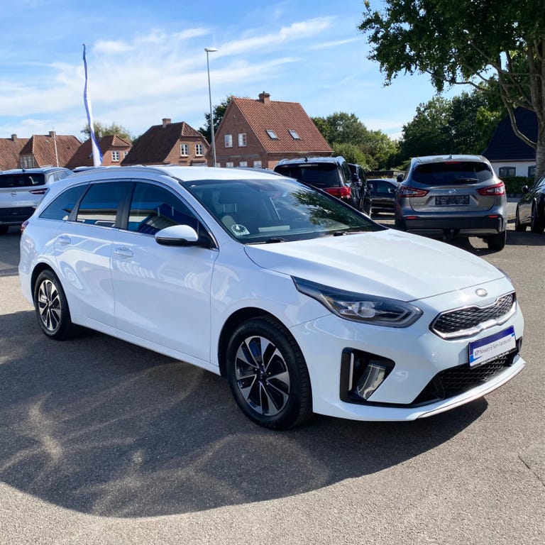 Kia Ceed PHEV Vision SW DCT