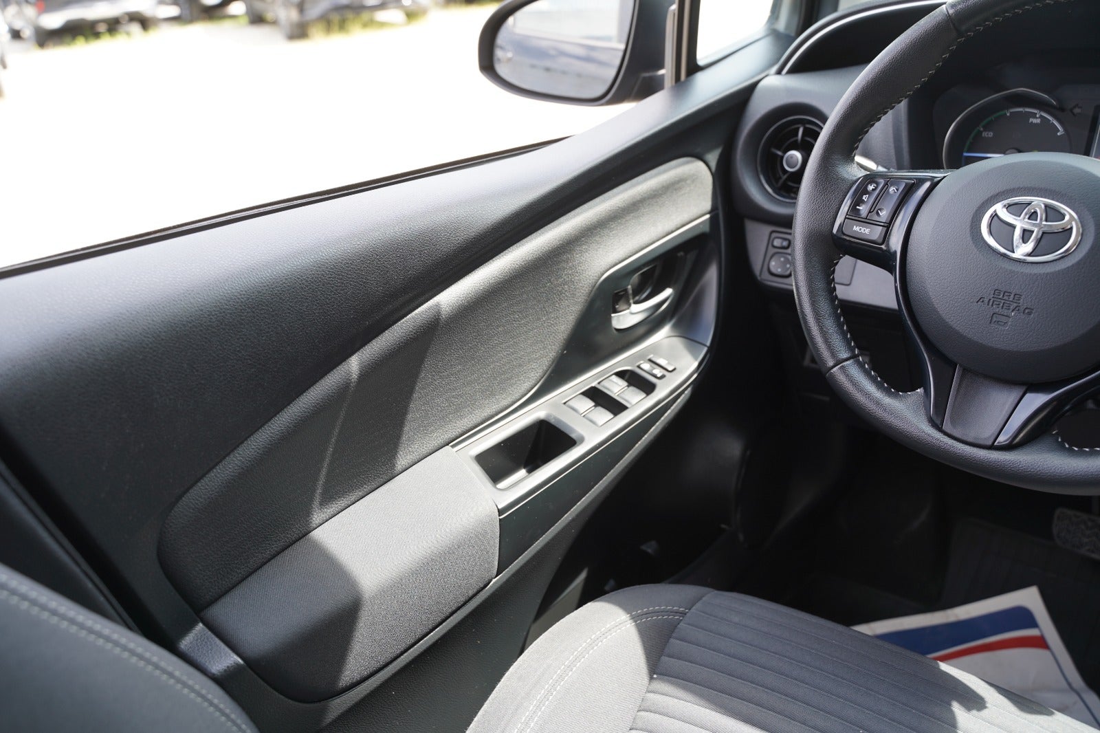 Billede af Toyota Yaris 1,5 Hybrid H3 Limited Smart e-CVT