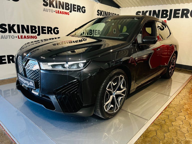 BMW iX xDrive40 Fully Charged Sport