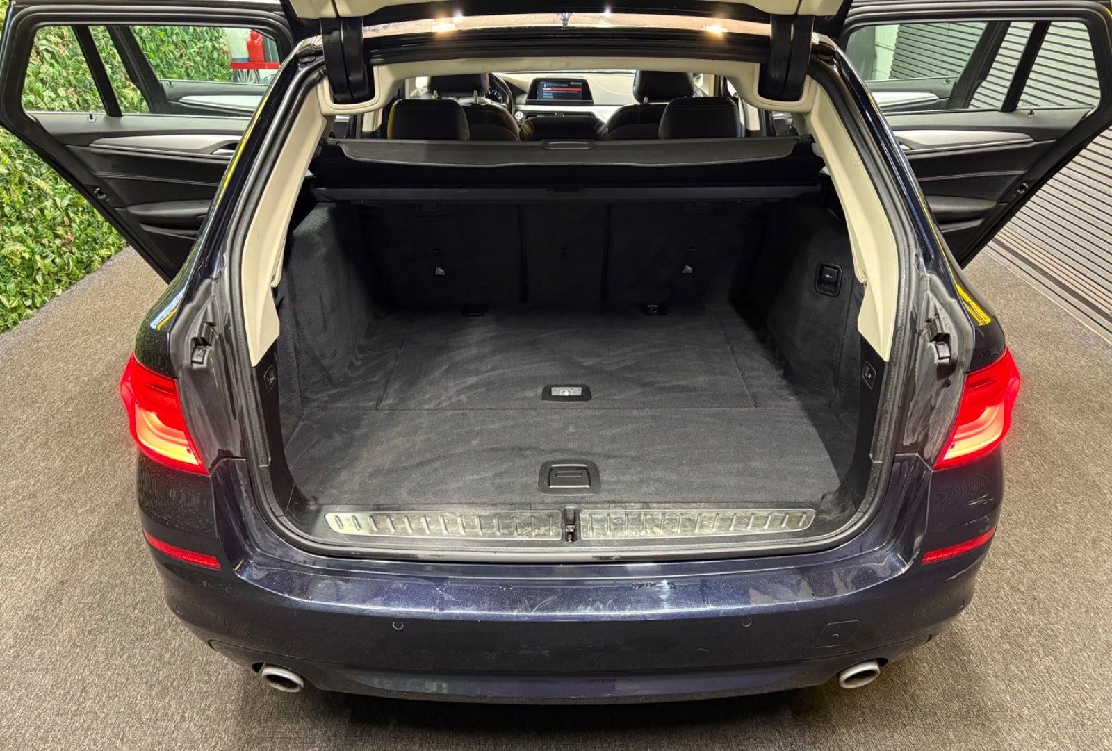 Billede af BMW 530d 3,0 Touring Luxury Line aut.