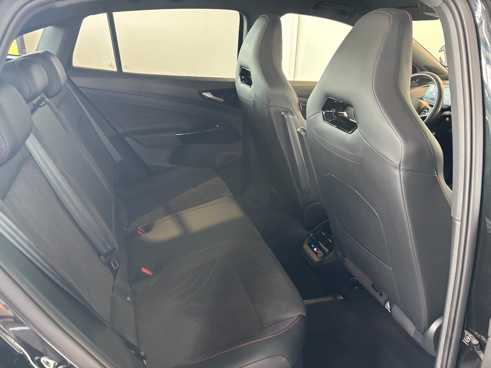 VW ID.5 77 GTX 4Motion 5d - 8