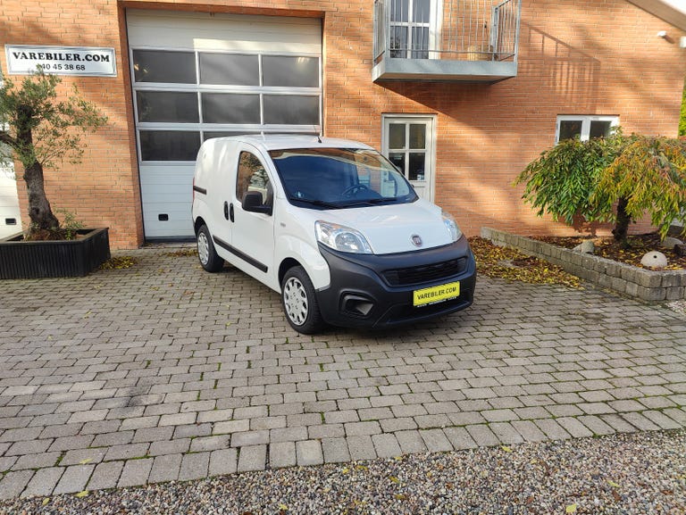 Fiat Fiorino MJT 80 Professional Van