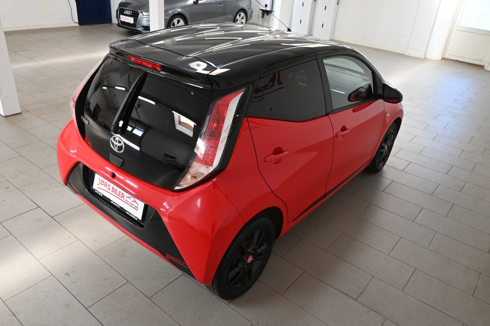 Toyota Aygo VVT-i x-black II