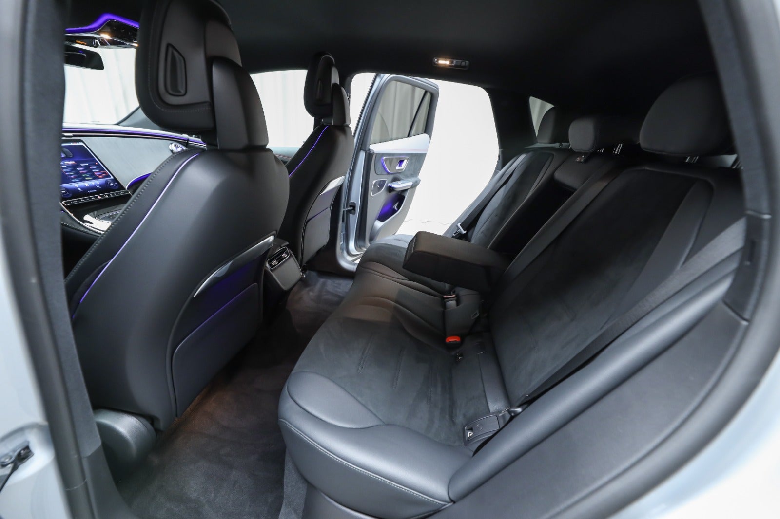 Mercedes-Benz EQE 350 SUV (5/8)