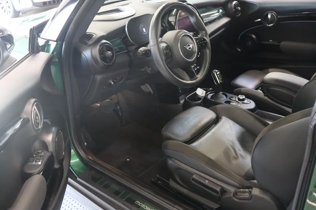 MINI Cooper SE Mosaert Edition